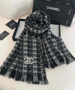 CHANEL cashmere long scarf, top-notch original product, unparalleled beauty. Chanel shawl car5xq4zrc