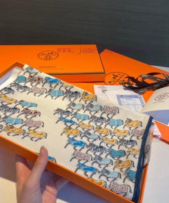 War Horse Legion, a very rare silk and cashmere long scarf from H family. It is made by hand3j7upokm