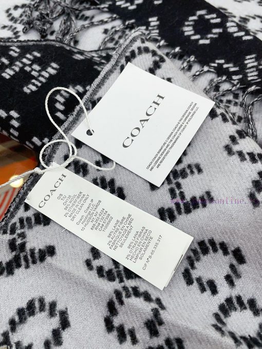 COACH Classic Coach Scarf is also so beautiful, not only in terms of appearance but also in z0vqifro - Image 8