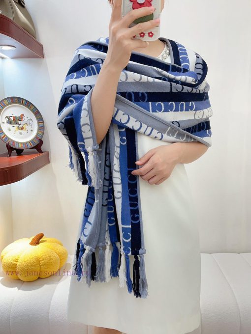 Gucci's classic cashmere scarf is a hard item In terms of the arrangement of Ma Liu The origl0vl5j1w