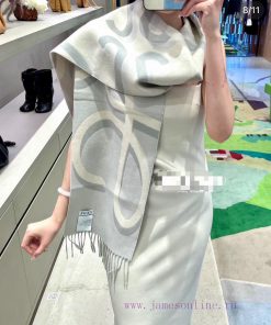 Super recommended LOEWE double-sided scarf, handwritten style LOEWE stamp, the latest look o9pr8ncaw