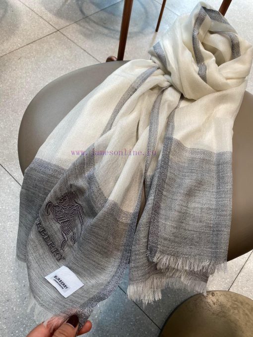 Burberry's latest color scheme for 2023Truly high-end, low-key and luxurious, with exquisitei38bu6od - Image 14