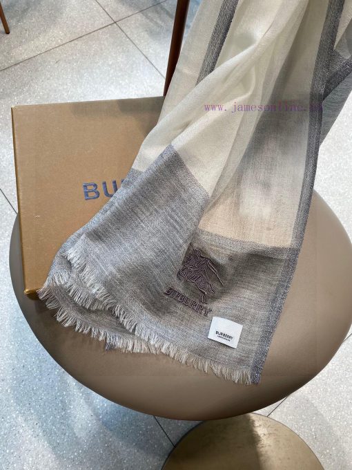 Burberry's latest color scheme for 2023Truly high-end, low-key and luxurious, with exquisitei38bu6od - Image 15