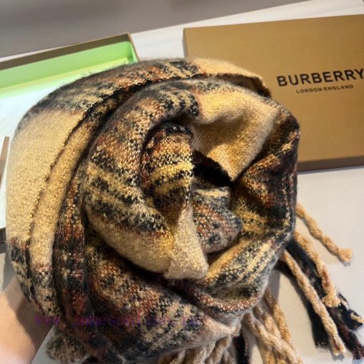 Burberry autumn and winter new scarf, made of premium seahorse fur fabric, with a size of 19yuvts708 - Image 16