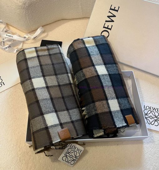 Loewe's Super Beautiful New Sheep 🦙 Scarf is highly recommended to buy high-quality products6xgejfzg - Image 15