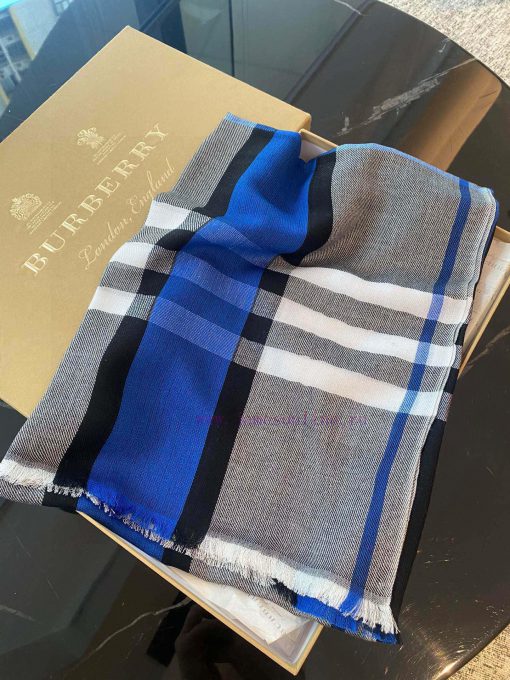 A refined lightweight scarf from Italy, made of plaid cashmere fabric and decorated with del3vf7mdii - Image 5