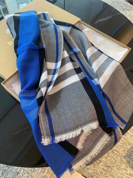 A refined lightweight scarf from Italy, made of plaid cashmere fabric and decorated with del3vf7mdii - Image 16