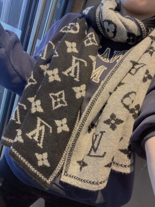 LV multifunctional knitted scarf, top-notch high-end product, stunning and versatile limitedysnougnf - Image 11
