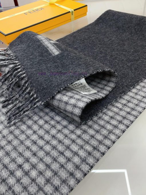 High quality thick Fendi new style, both men's and women's double-sided jacquard scarf, Fendkr19krjq - Image 7