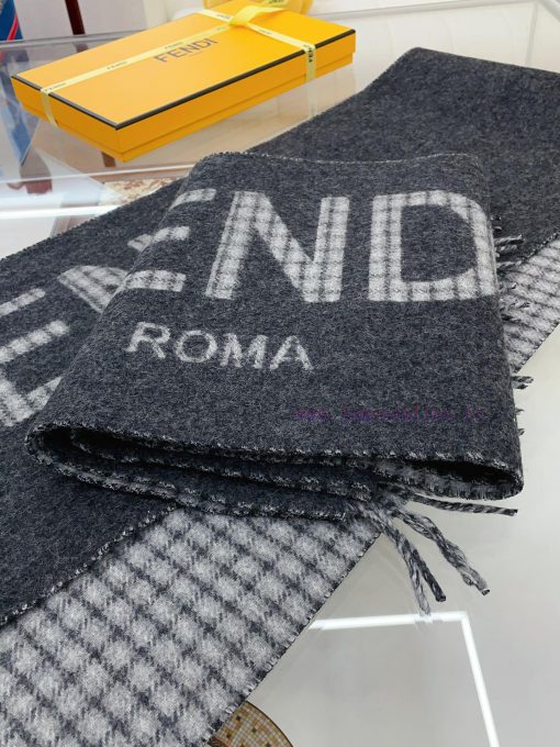 High quality thick Fendi new style, both men's and women's double-sided jacquard scarf, Fendkr19krjq - Image 9