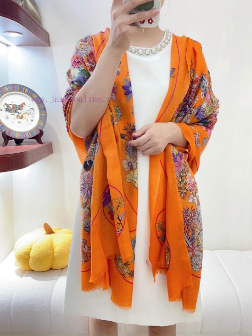 The 2023 new HERMES long scarf star model is 100% cashmere with 300 beautiful floral maps. Tphmyslvj - Image 2