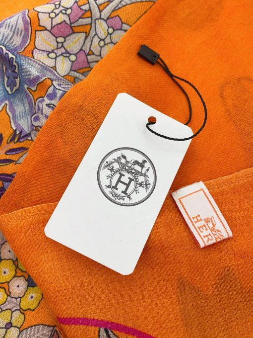 The 2023 new HERMES long scarf star model is 100% cashmere with 300 beautiful floral maps. Tphmyslvj - Image 16