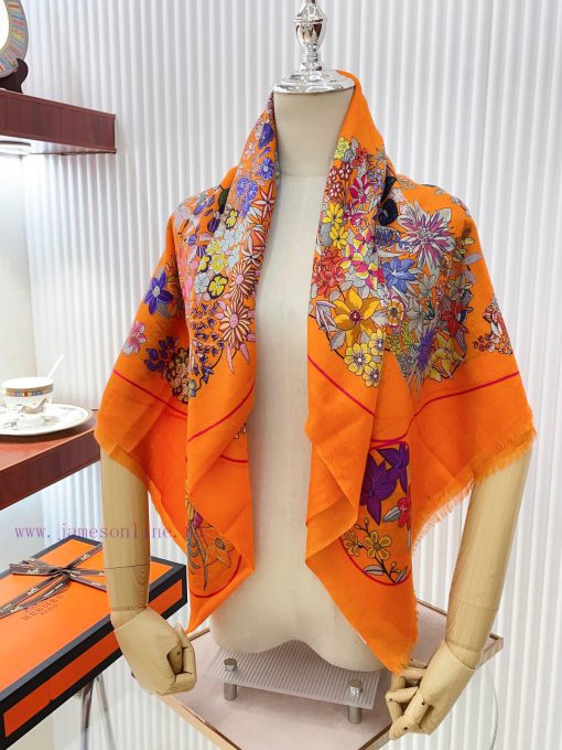 The 2023 new HERMES long scarf star model is 100% cashmere with 300 beautiful floral maps. Tphmyslvj - Image 19