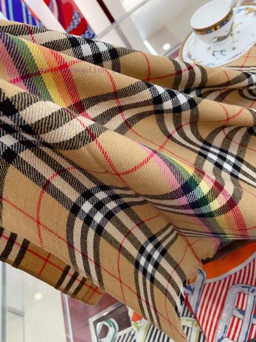 The Rainbow series is definitely one of the representative facial designs of the BURBERRY famut2qlc4 - Image 18
