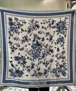 2024 Early Spring High End Edition110 * 110 Velvet Square TowelDIOR printed handkerchiefColoa4g8am9e