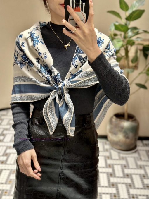 2024 Early Spring High End Edition110 * 110 Velvet Square TowelDIOR printed handkerchiefColoa4g8am9e - Image 9