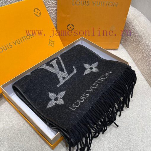 The Fall For You hooded scarf is made of a rich plush blend, featuring Monogram jacquard weaizssjikp - Image 17