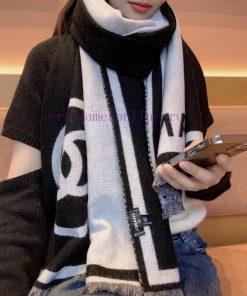 CHANEL cashmere long scarf, top-notch and unparalleled beauty. Chanel shawl cashmere scarf, xcacrd6x