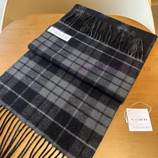 The Coach classic C logo shawl is also so beautiful, not only in terms of appearance but alsl63fzo7l - Image 4