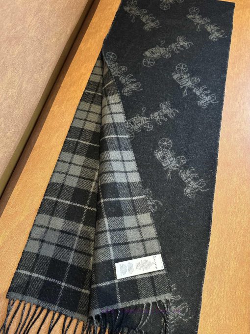 The Coach classic C logo shawl is also so beautiful, not only in terms of appearance but alsl63fzo7l - Image 15