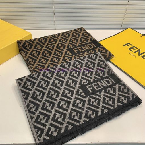 Cashmere is soft and free of purchase. This year's most popular scarf Fendi is grabbing all gv6nzd41 - Image 12