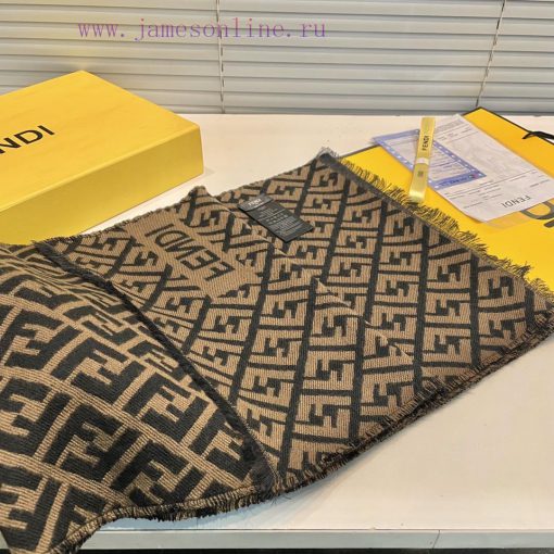 Cashmere is soft and free of purchase. This year's most popular scarf Fendi is grabbing all gv6nzd41 - Image 17