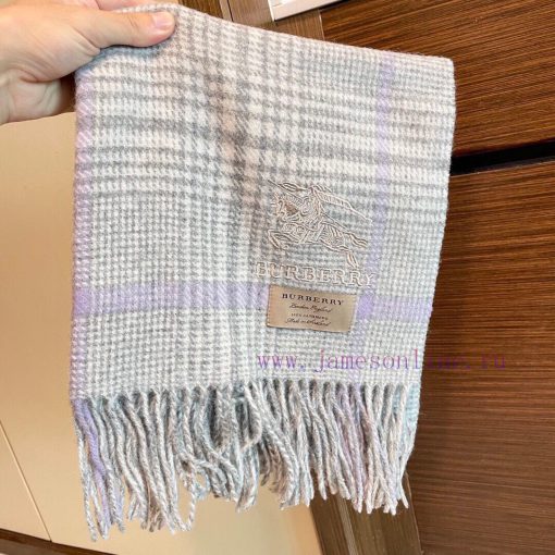 Burberry shawl scarf is a high-end, high-quality and beautiful scarf full of feminine charm.hqgctuli - Image 3