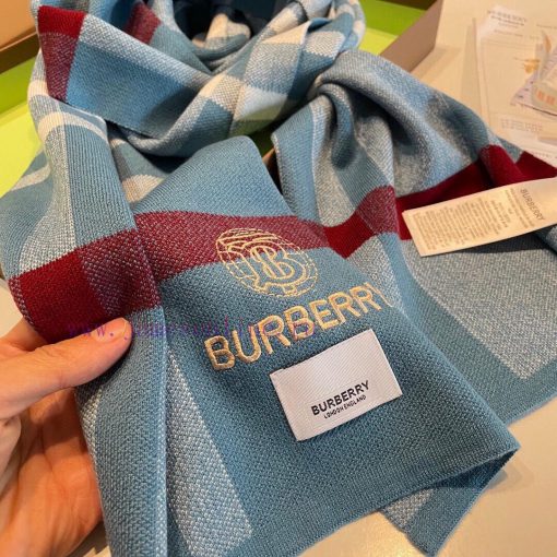 VIP recommends the Burberry 2023Tb scarf, a top of the line cashmere scarf that is a bestsel5lvoum39 - Image 9