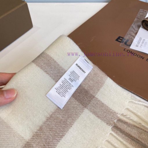 VIP recommends Burberry 2023 Water Ripple Tb Scarf, a top-notch cashmere scarf that is a hit7qlnugh8 - Image 19