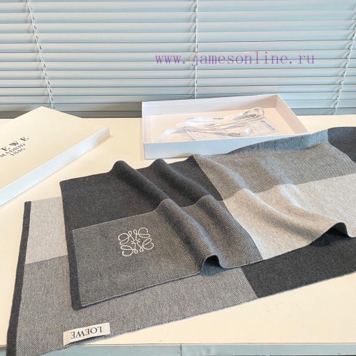 Rare high-end men's clothing, family benefits LOEWE embroidery 🪡 A very nice men's scarf~I lbqw48rau - Image 7