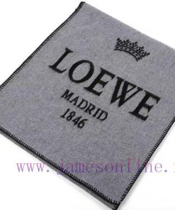 Loewe double-sided large character wool shawl long scarf is so fashionable and beautiful thazegertlj