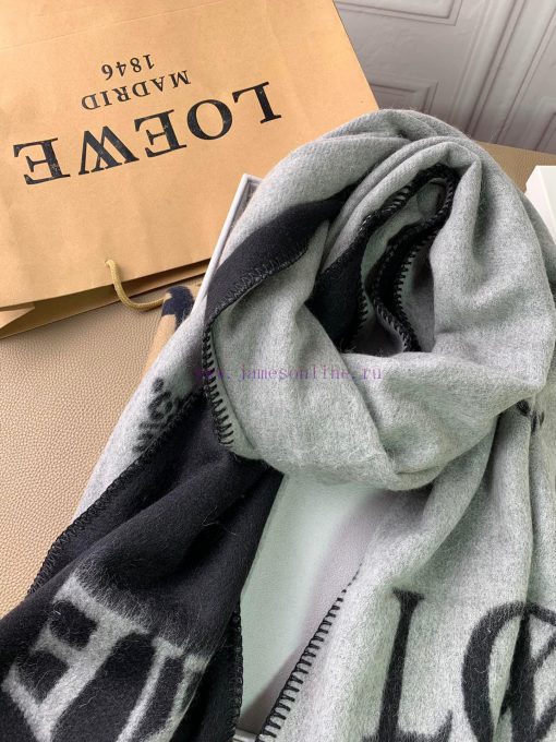 Loewe double-sided large character wool shawl long scarf is so fashionable and beautiful thazegertlj - Image 6