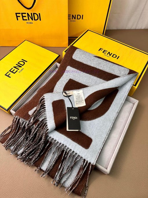 Buy and cherish the men's scarves from FENDI F's Double 12 welfare store - there are really wlf1nbiy - Image 4