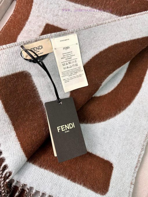 Buy and cherish the men's scarves from FENDI F's Double 12 welfare store - there are really wlf1nbiy - Image 5