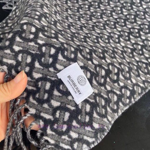 Burberry 2022 TB Series Cashmere Scarf, unisex and must-have, must accept the most inferior p2d43mh0 - Image 7