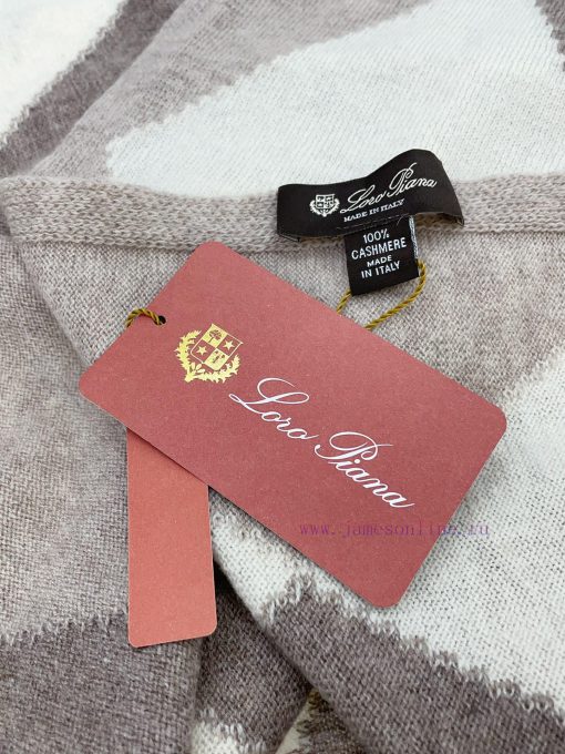 The 2023 new Lorapiana diamond patterned jacquard cashmere scarf features an epic level of cfchtlf4k - Image 8