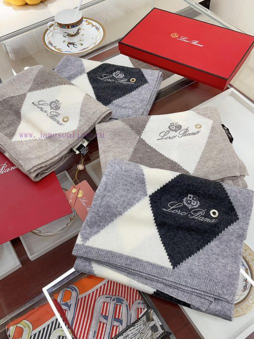 The 2023 new Lorapiana diamond patterned jacquard cashmere scarf features an epic level of cfchtlf4k - Image 12
