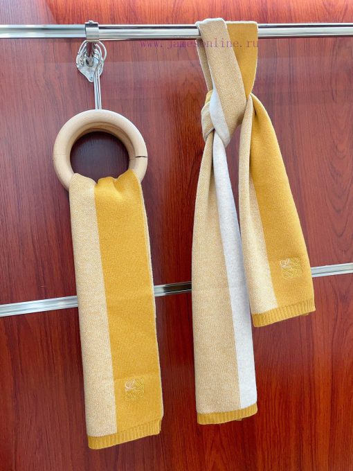 LOEWE 2023 new knitted scarf exudes a low-key sense of luxury. It is a top-notch, delicate, svkgk8me - Image 5