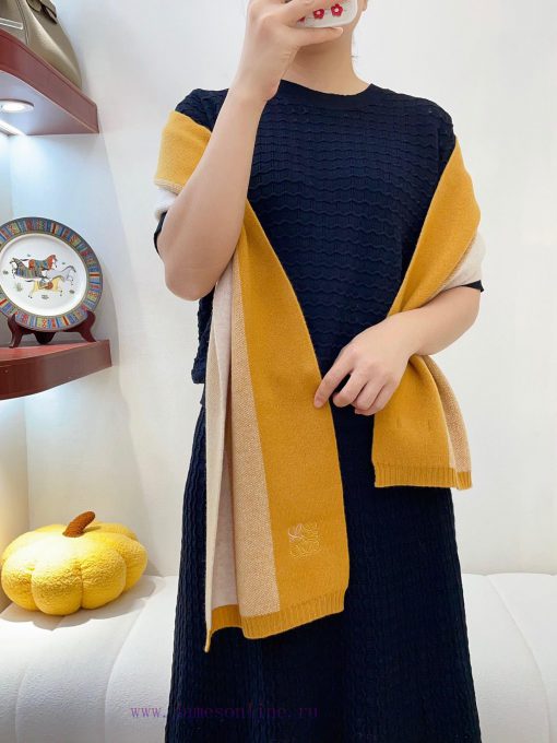 LOEWE 2023 new knitted scarf exudes a low-key sense of luxury. It is a top-notch, delicate, svkgk8me - Image 11