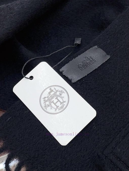 Hermes Pocket Muffler Scarf Official Website, I liked it so much. After asking for a long tixgdvc7bi - Image 17