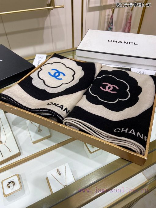 The new Double C Large Letter 140 Cashmere Square Scarf is recommended for VIP customers. Yo7rnwprsa - Image 3