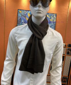 Herm è s is super fond of our men's scarves, which are very stable. We buy and cherish them~pojsye0i