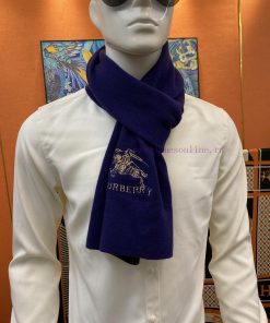 Burberry is extremely fond of and cherishes our men's scarves~~Men's scarves are really raredwd4eymz