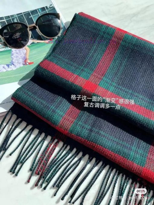 Gucci's new wool scarf is simply designed for winter100% wool, size 190x33cmBoth sides have pef7l14n - Image 12