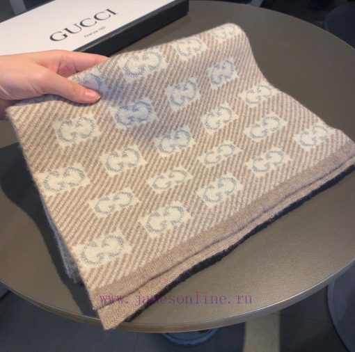 Gucci Original ️ New Gold and Silver Knitted Scarf ️ Low key Luxury ️ Exquisite Soft Elite lf20ibczj - Image 3