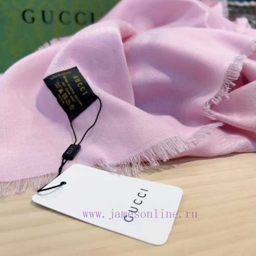The classic GG gold and silver thread square scarf really doesn't need too much explanation.18i63oif - Image 16