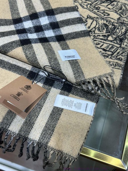 The popular item is the Burberry Warrior Knight Double sided shawl, which looks great in var7hmoxota - Image 9