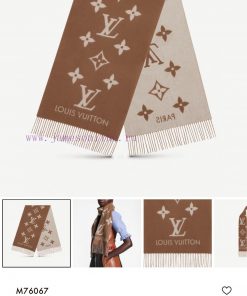 . Camel colored, stunning and timeless LV REYKJAVIK cashmere scarf Hot selling item in mainlg9cxe753