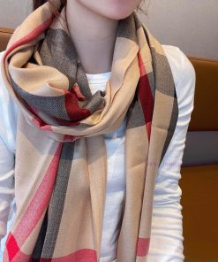 Burberry Classic Diamond Pattern War Horse Cashmere Scarf ️ The latest export Dubai official0yzu1pmq