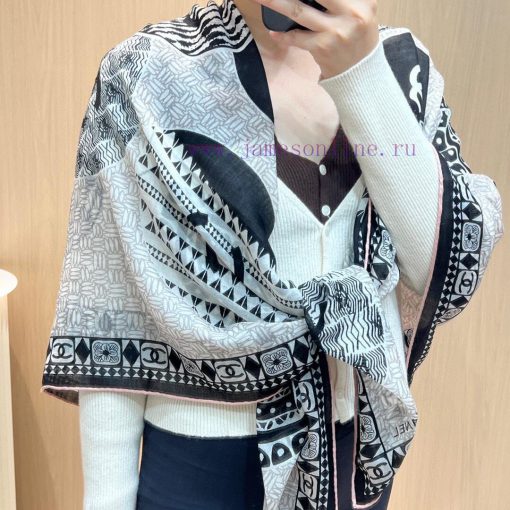 New Release ️Chanel 140 cashmere square scarf with hand rolled edgesAuthentic synchronized rezzrijzq